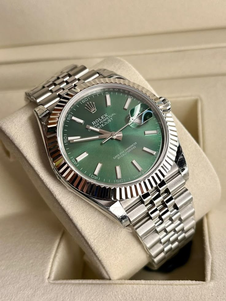 Rolex Datejust Édition Prestige — L'Icône du Luxe Intemporel à Conakry